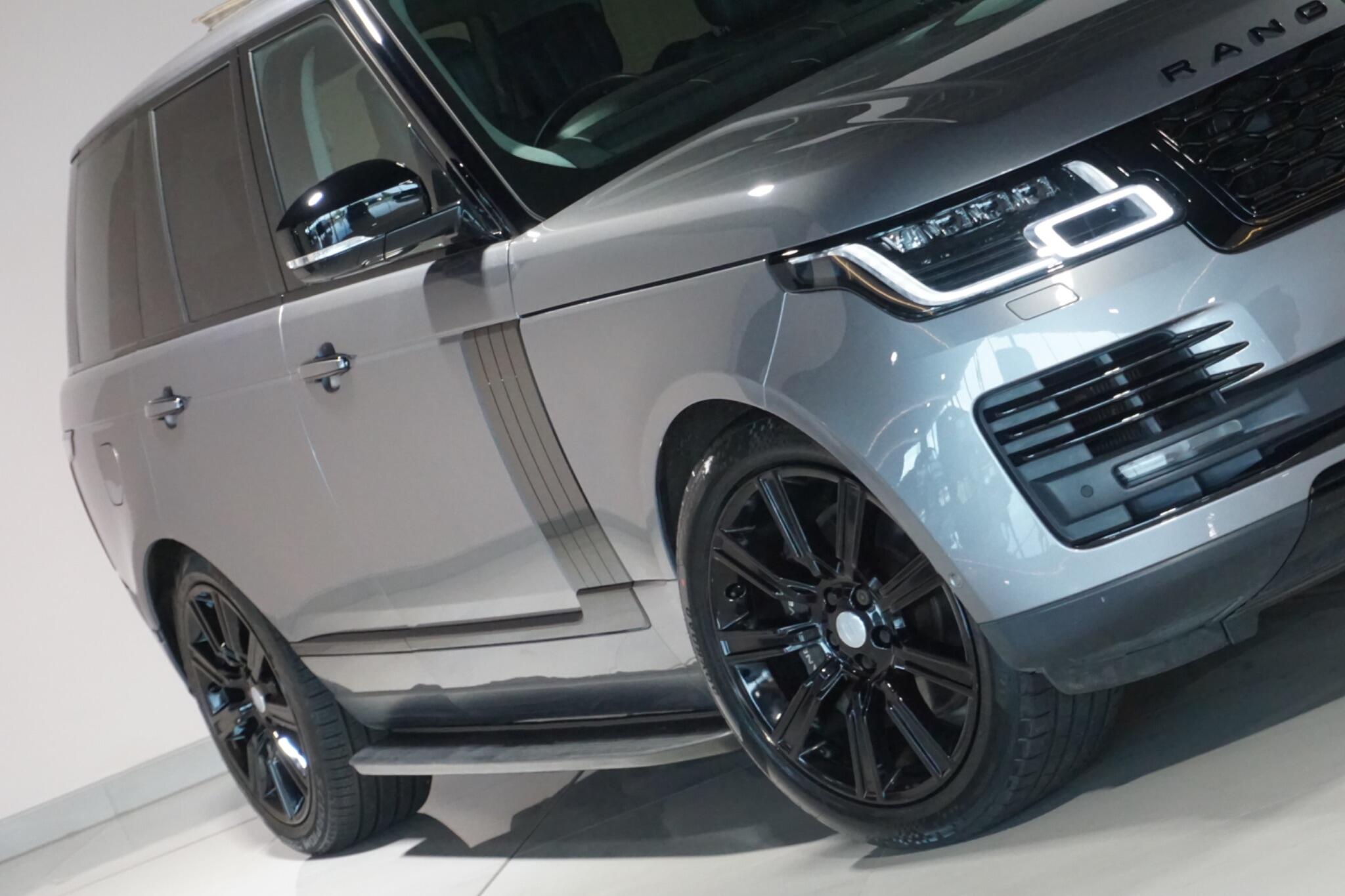 Land Rover Range Rover 2.0 P400e 13.1kWh Autobiography SUV 5dr Petrol Plug-in Hybrid Auto 4WD Euro 6 (s/s) (404 ps)
